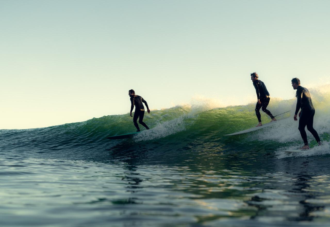 Surf lesson in Valencia on the beach