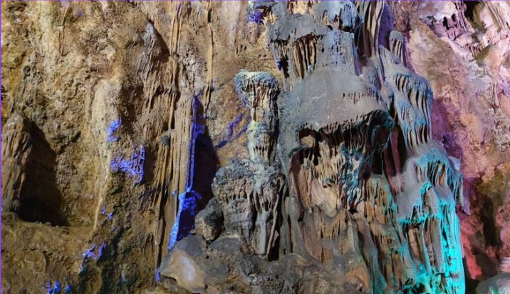 Coves del Canelobre